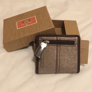 Fossil Maddox bifold champagne wallet